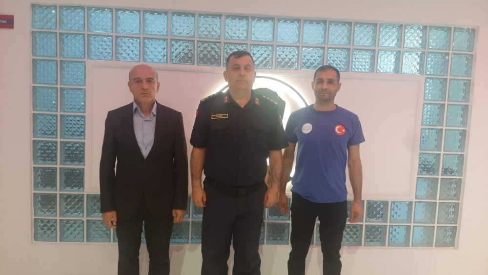 YESEVÎ HAREKETİ DERNEĞİ'NDEN JANDARMAYA ZİYÂRET